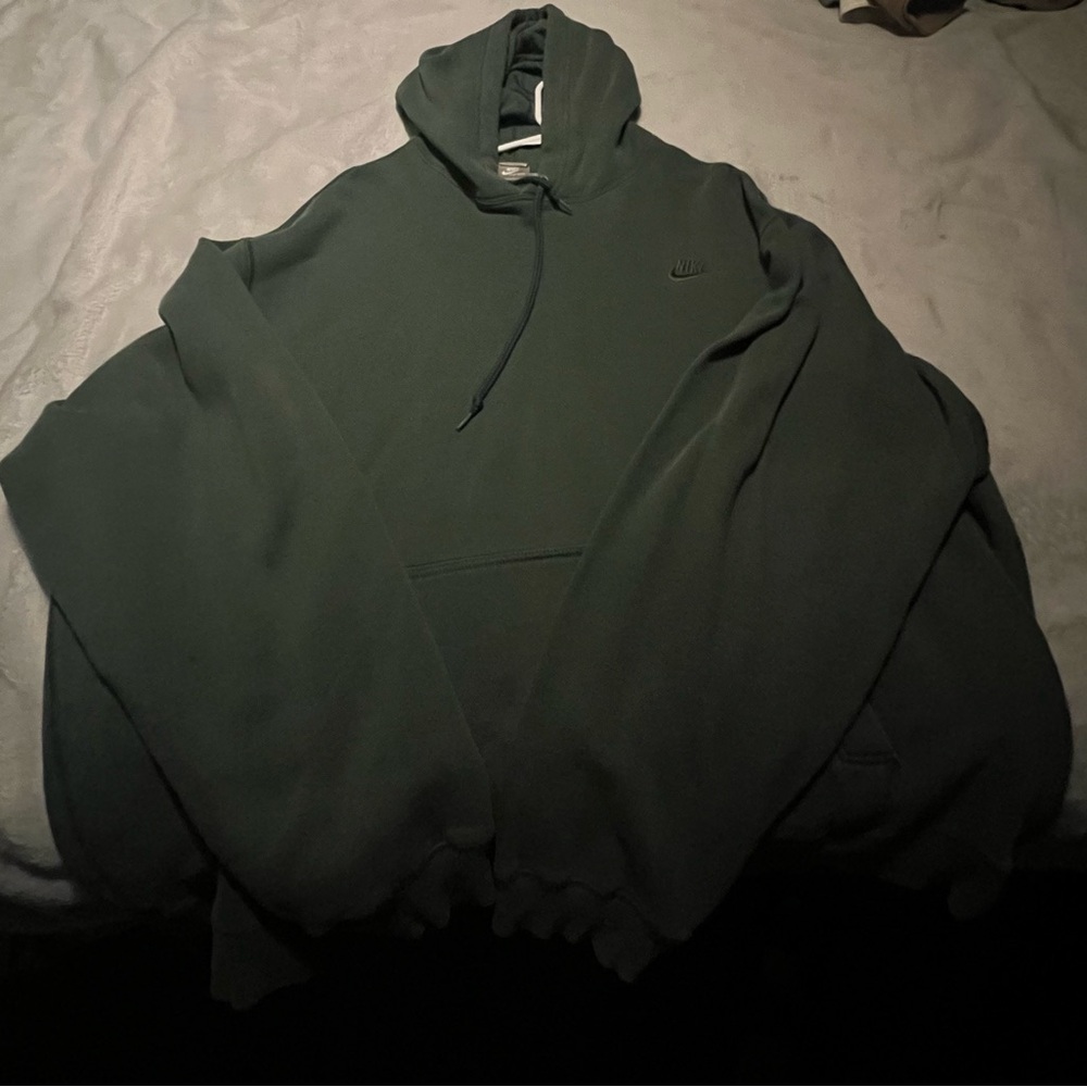 Nike Men's Green Hoodie Sweater